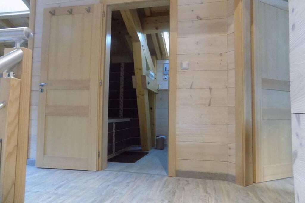Chalet Des Charbonniers Avec Etang Saint-Maurice-sur-Moselle Exteriér fotografie