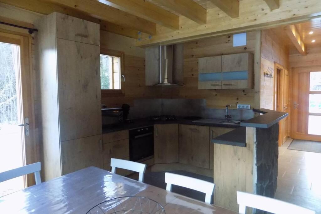 Chalet Des Charbonniers Avec Etang Saint-Maurice-sur-Moselle Exteriér fotografie