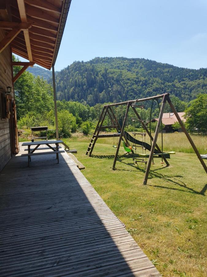 Chalet Des Charbonniers Avec Etang Saint-Maurice-sur-Moselle Exteriér fotografie